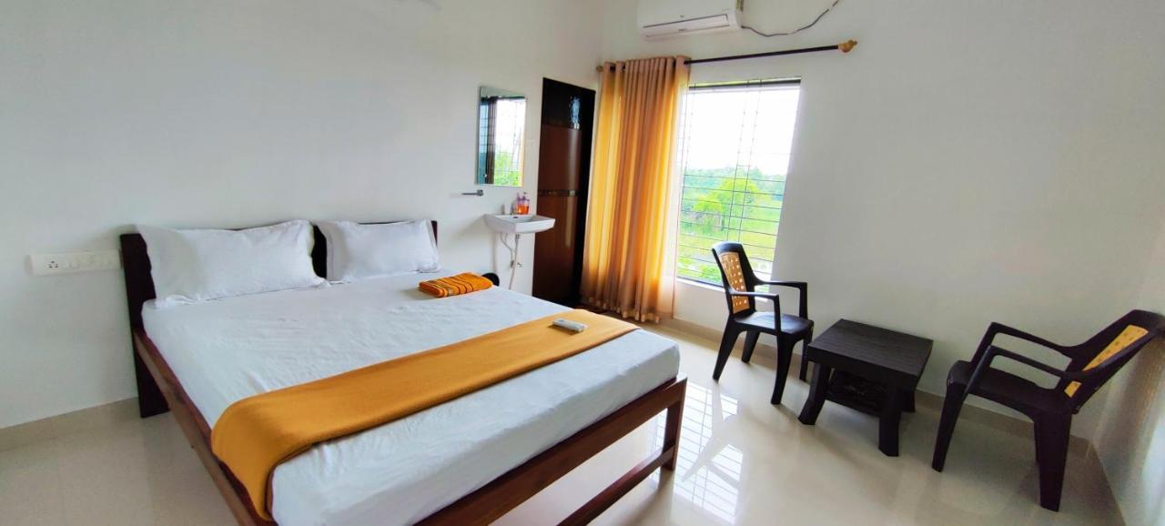 Shivaay Inn Alībāg Dış mekan fotoğraf